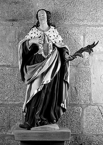 3 statues : sainte Marguerite, sainte Barbe, sainte Richarde