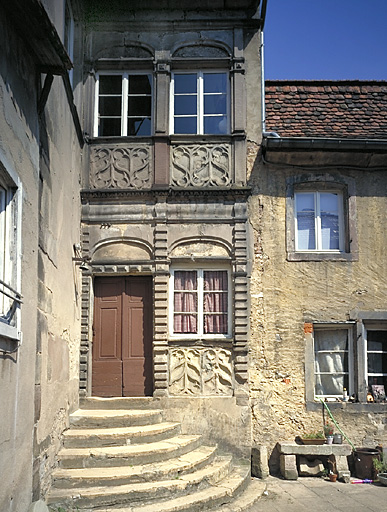 Vue partielle de l'aile en retour.