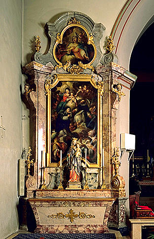 2 autels, 2 retables (autels secondaires), de la Vierge du Rosaire, de saint Michel