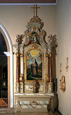 2 autels, 2 retables (autels secondaires), de saint Antoine abbé et de la Vierge