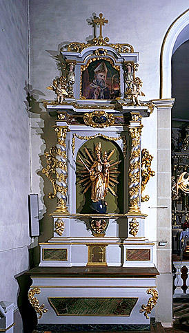 2 autels, 2 retables, 2 statues, 2 tableaux (autels secondaires), de la Vierge, de saint Joseph