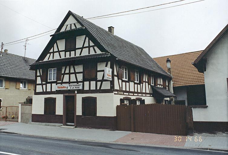 Restaurant ' A la Rose ' 33 rue du Général-de-Gaulle : 18e siècle (?).