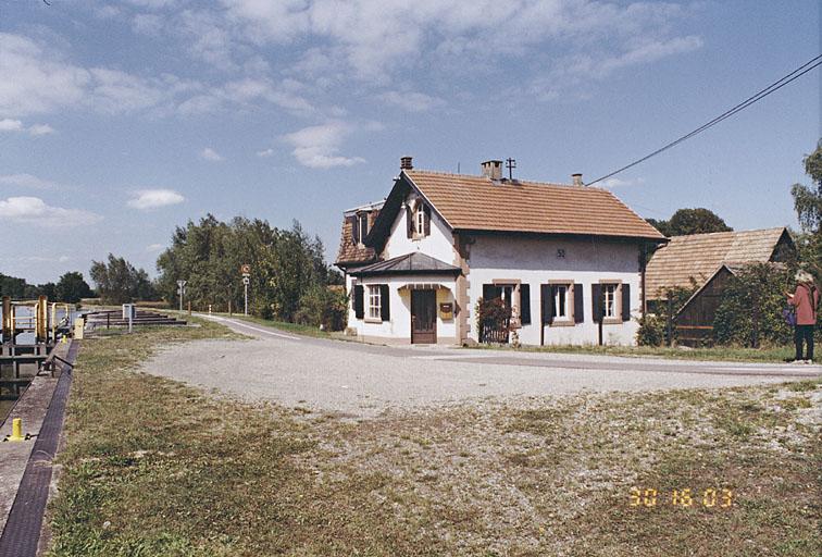 La maison de l'éclusier.