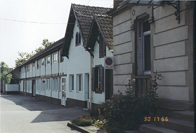 Maison datée 1901 et ateliers, 67 rue du Général Leclerc.
