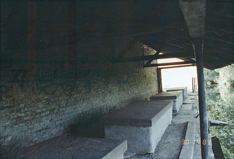 Lavoir B, rue du Milieu.