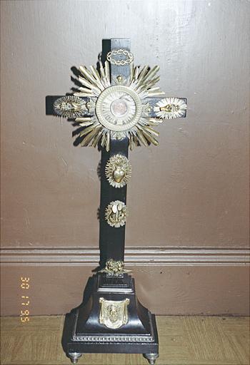 Croix-reliquaire.