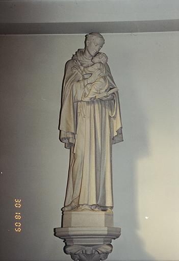 Statue de saint Antoine de Padoue.