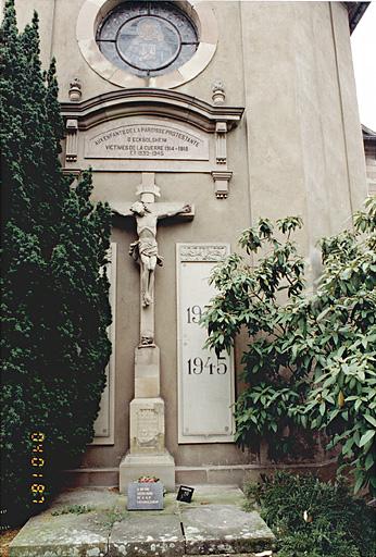 Croix de cimetière