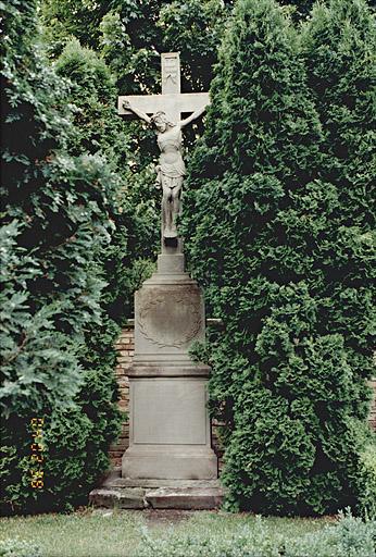 Croix de cimetière