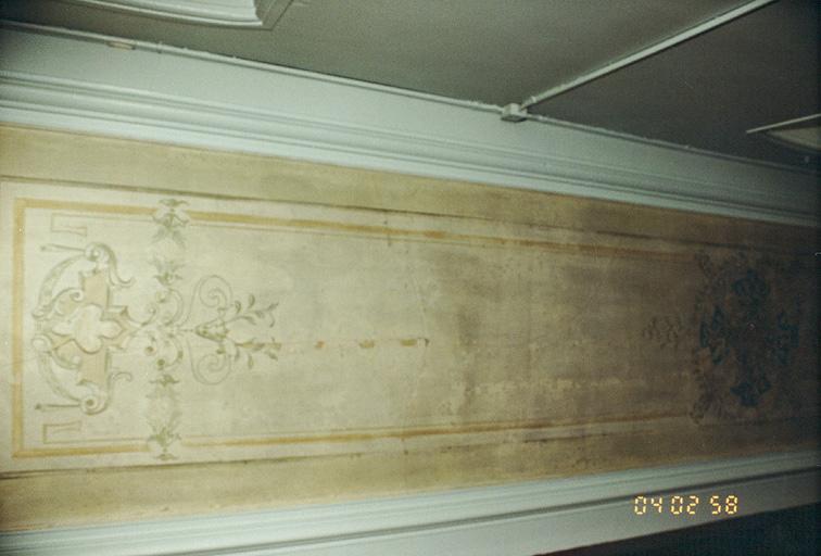 Détail d'un motif peint sur le plafond de la tribune des femmes.