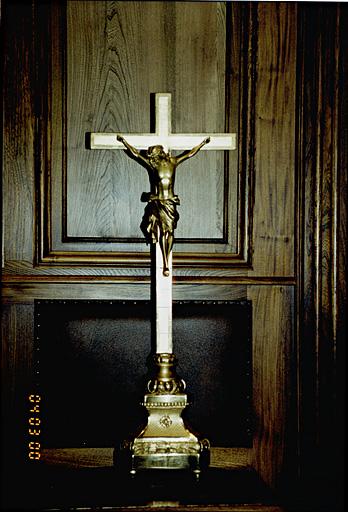 Croix d'autel