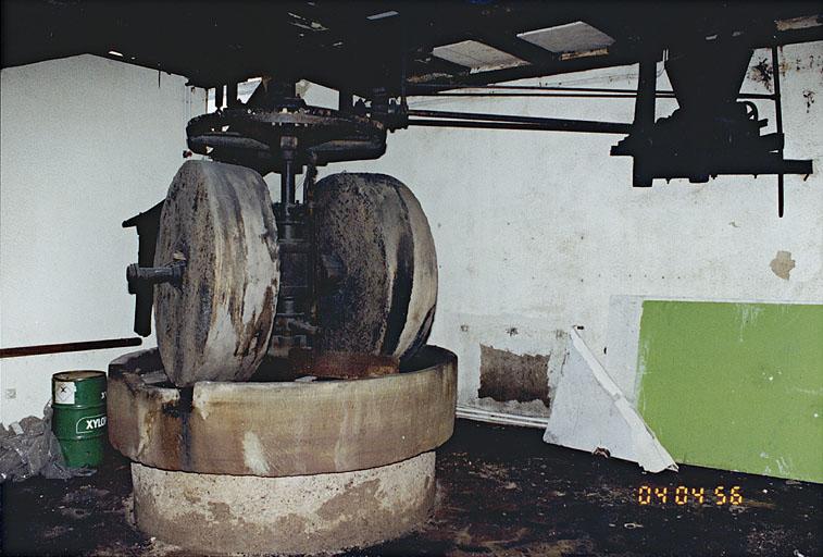 Le moulin à huile.