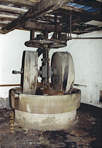 Le moulin à huile.