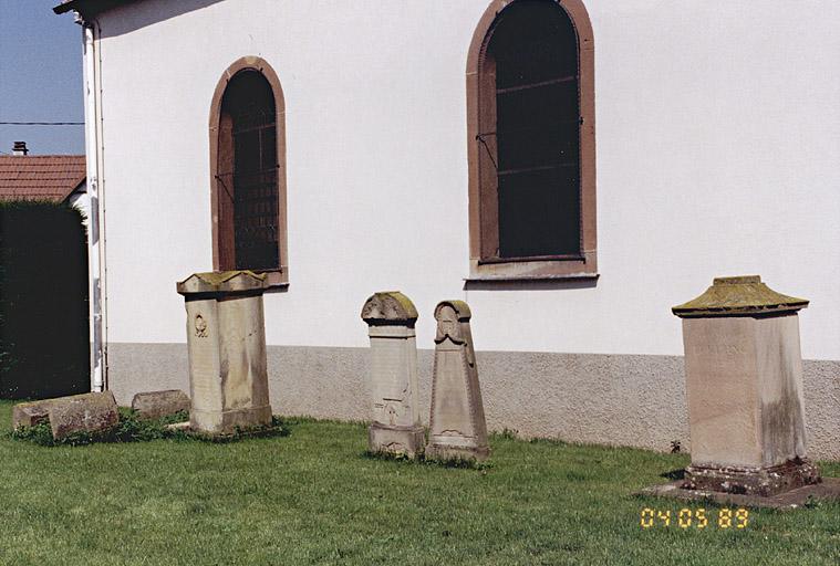 Tombeaux de l'ancien cimetière.