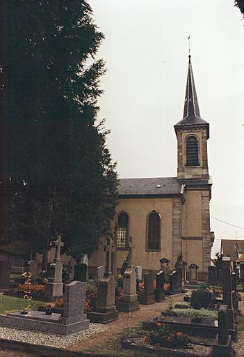 Vue d'une façade latérale.