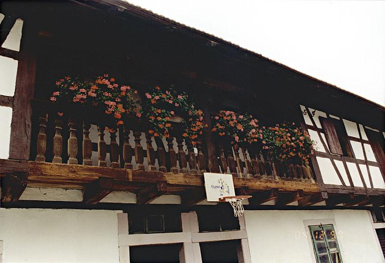 La coursière du logis secondaire.