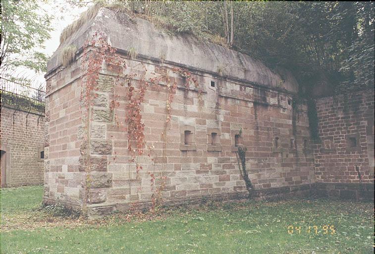 La caponnière d'épaule Ouest.