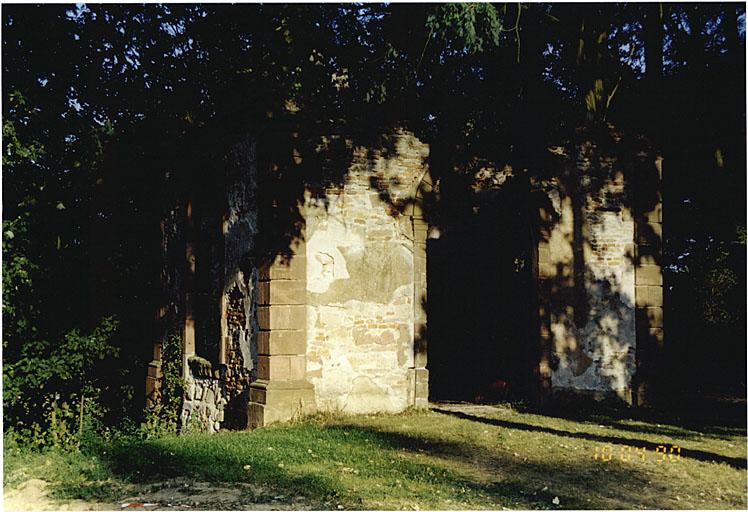 Vue du pavillon nord (11, rue du Château) depuis le jardin. Elévations nord et ouest.