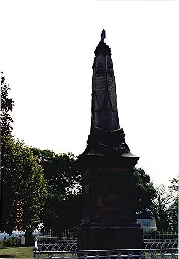 Monument No 2 : vue d'ensemble.