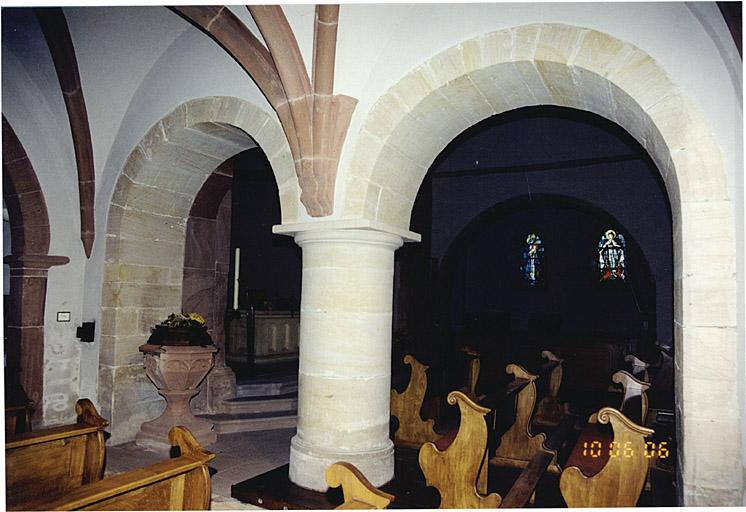 Chapelle de la Vierge. Mur sud vers le choeur.