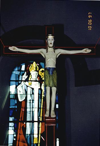 Vue d'une croix, copie du Christ roman d'Altenstadt (homon.).