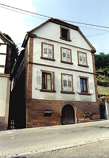 Vue du corps de logis depuis le sud-ouest.