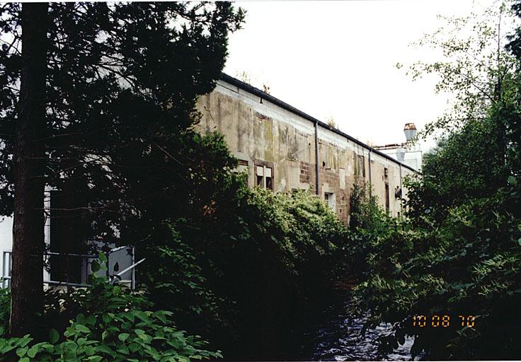 Ancienne usine de chaises, au bord de la Lauter (la maison de direction se situe sur l'autre rive, 3, rue des Prés).