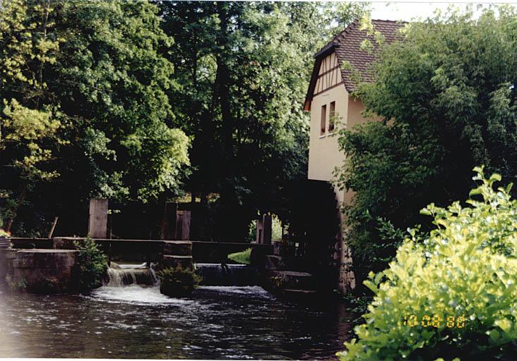 Vue de la roue sur la rive gauche de la Lauter.