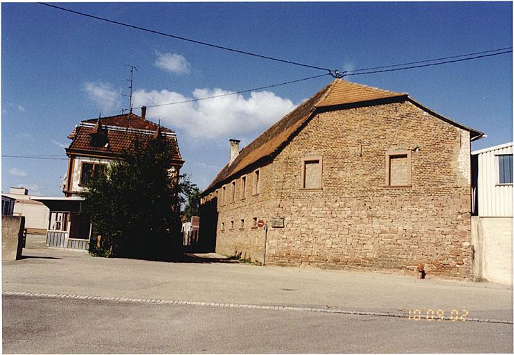 1, rue des Messageries et 8a, avenue de la Gare, ancienne scierie Bernhardt et maison de direction.