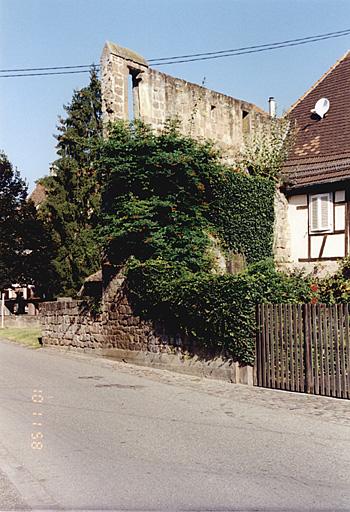 Courtine ouest de la ville et emplacement de la porte Pfister. Vue depuis le sud-est, vers le Bruch.