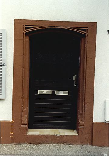 Maison 19, rue du Marais, vue d'une porte.