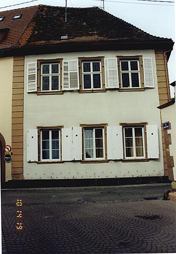 Aile nord, élévation est depuis la rue de l'Etoile.