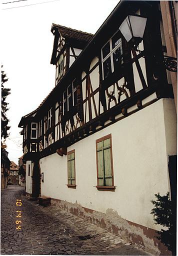 Corps de passage. Vue partielle de l'élévation sud, depuis l'est.