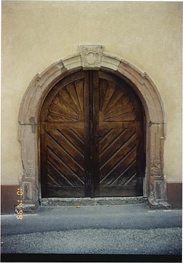 Porte (AA), 3, rue de l'Etoile, 1709 (?).