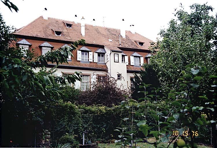 Elévation nord du corps de logis, depuis le jardin.