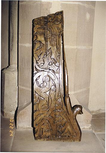 Jouée déposée dans la chapelle sud du choeur.