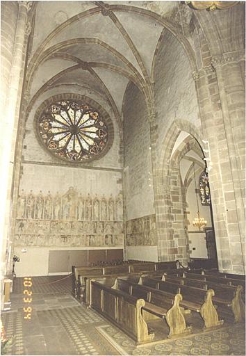 Bras sud du transept, vue depuis le nord-est.