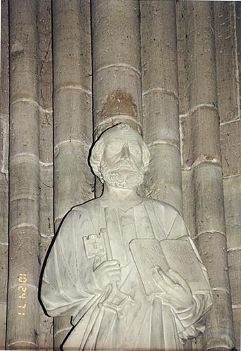 Statue de saint Pierre. Détail.