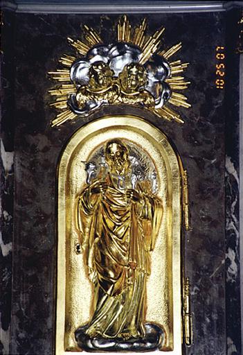 Détail de la porte du tabernacle.