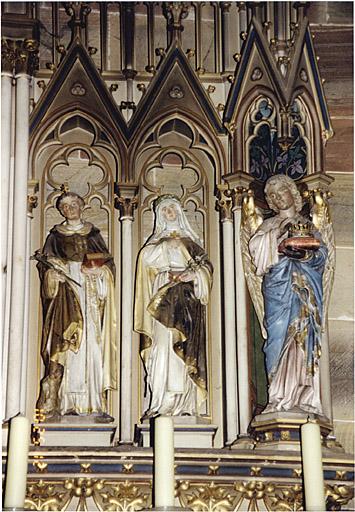 Détail du retable : saint Dominique, sainte Catherine de Sienne et ange avec couronne de la Vierge.