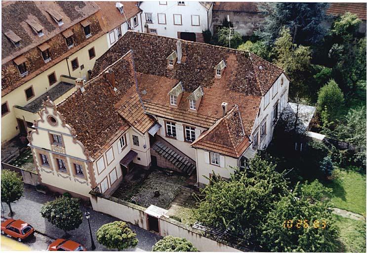 Vue d'ensemble depuis la tour de croisée de l'église.