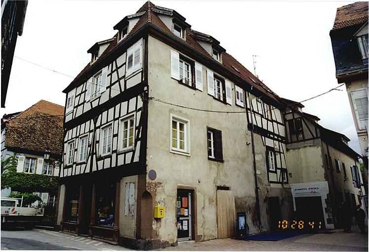 Vue d'ensemble depuis le sud-ouest.