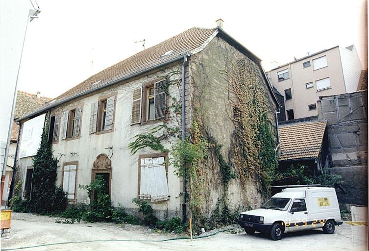 Vue d'ensemble depuis sud-ouest.