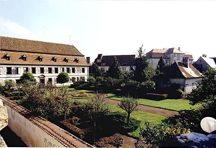 Vue du corps de bâtiment sud, depuis le sud-ouest.