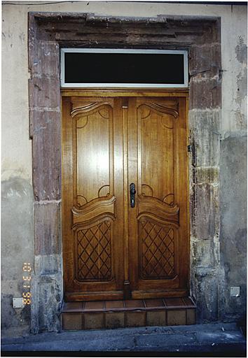 Maison, 9, rue Nationale, vue de la porte.