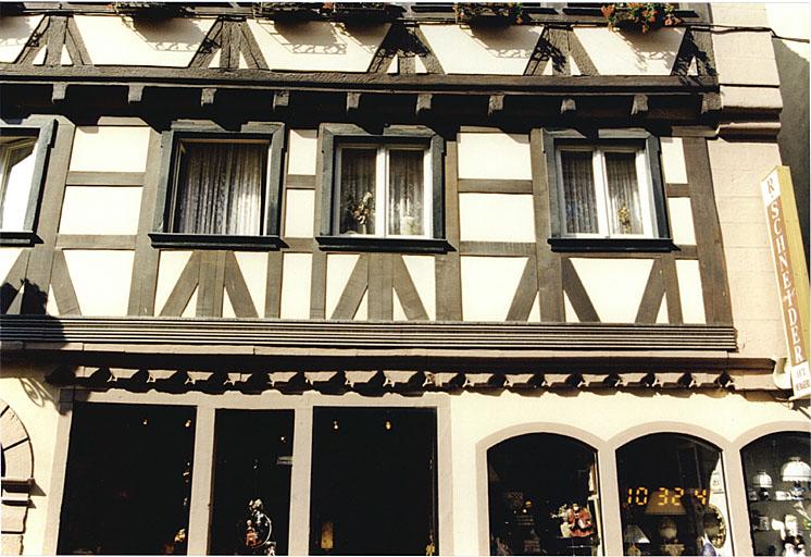 Vue partielle de l'extrémité droite de la maison.