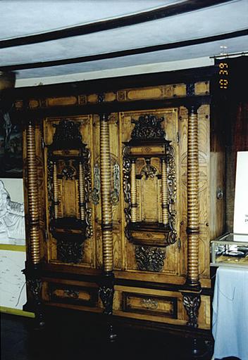 Armoire à 7 colonnes (n° 1)