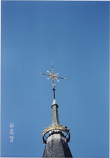 Flèche de la tour de croisée.