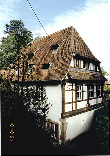 Vue d'ensemble de l'ancien corps de logis, depuis le sud-ouest.