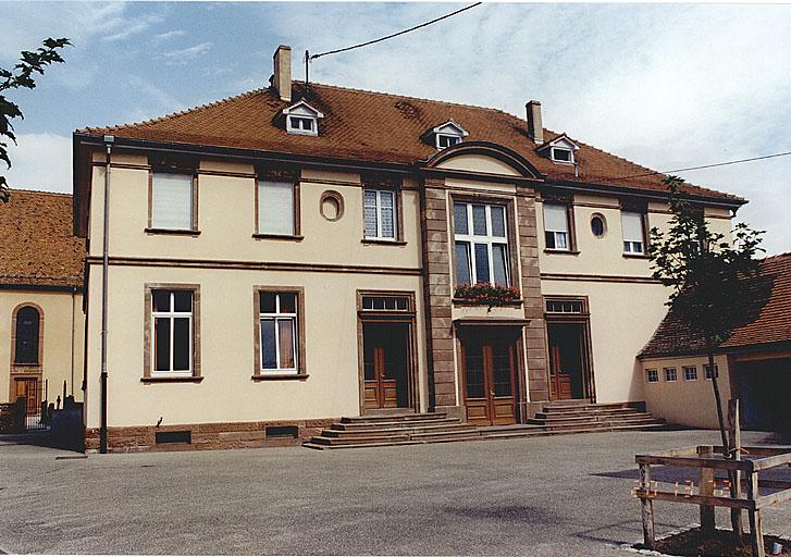 Vue de l'école, 3 rue de la Mairie : élévation sur cour.